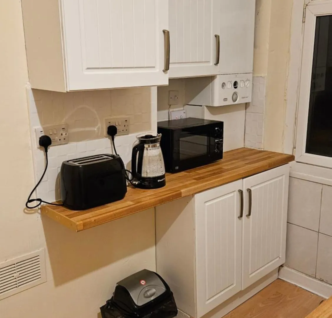 2 Bed 3Rd Floor Apartment Cardiff City Centre
