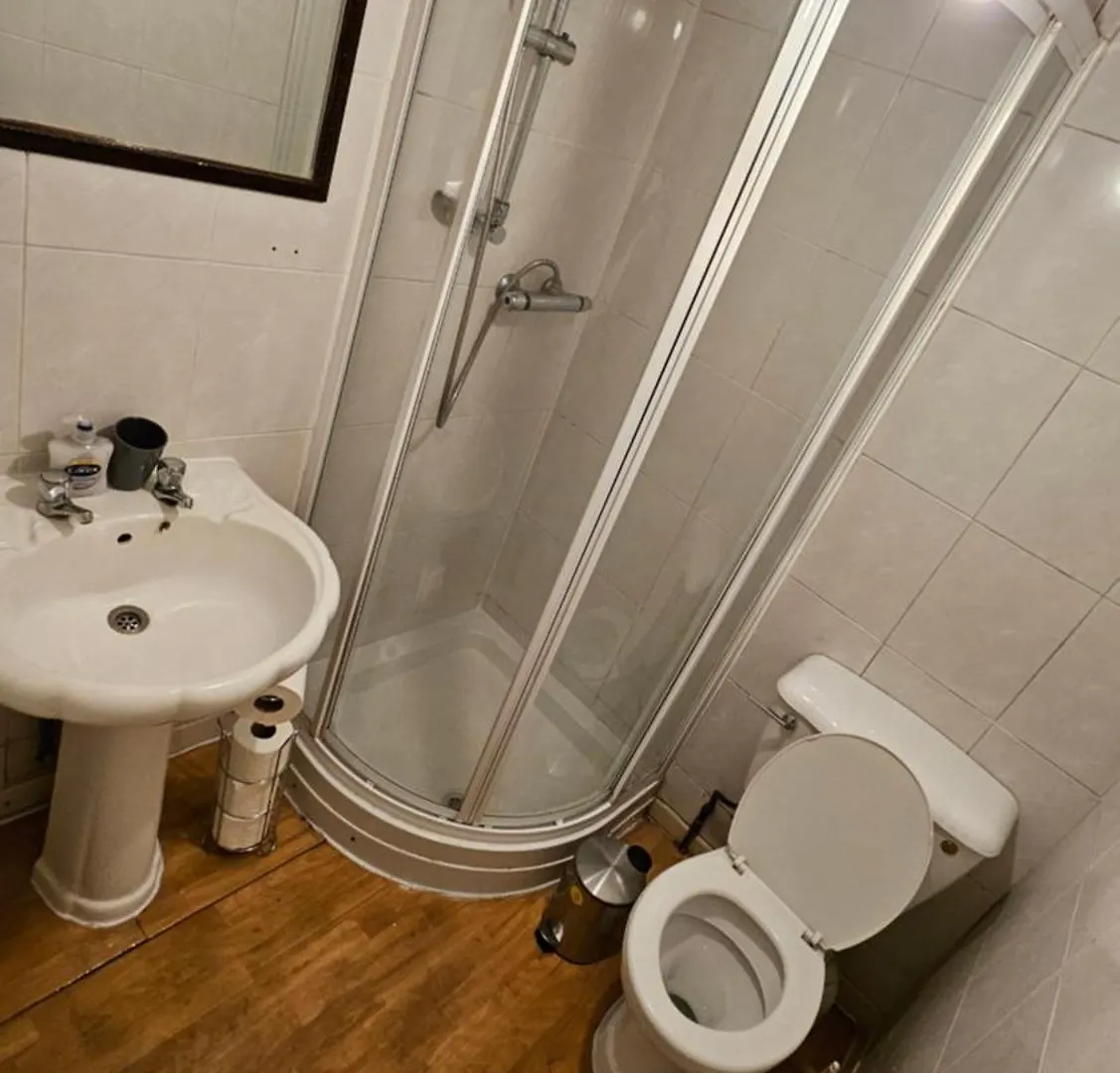 2 Bed 3Rd Floor Apartment Cardiff City Centre